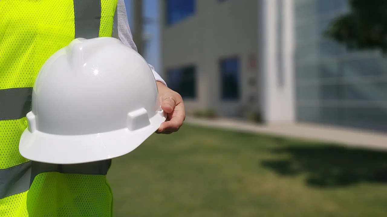 Equipo de trabajo en obra civil
