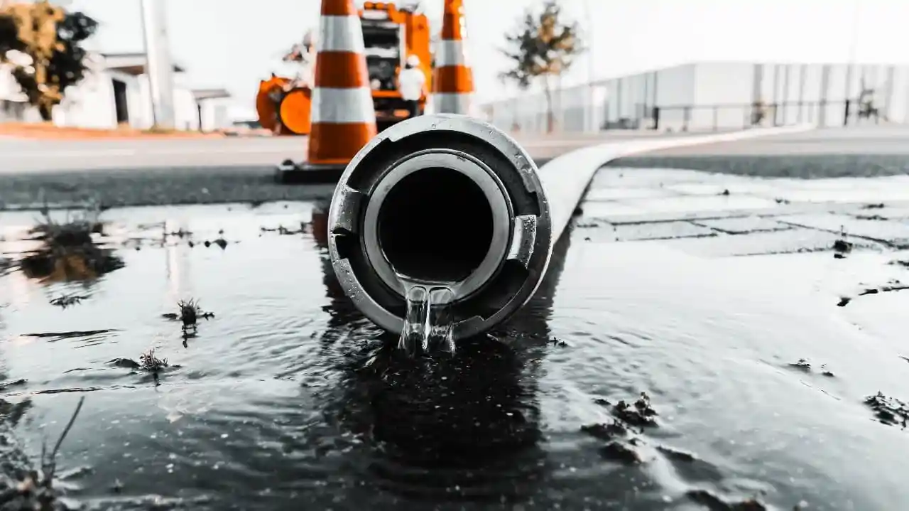 Instalación Profesional de Sistemas Pluviales | Gestión Eficiente de Agua de Lluvia